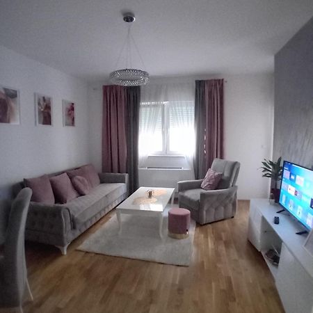 Skyline Apartment Биелина Екстериор снимка