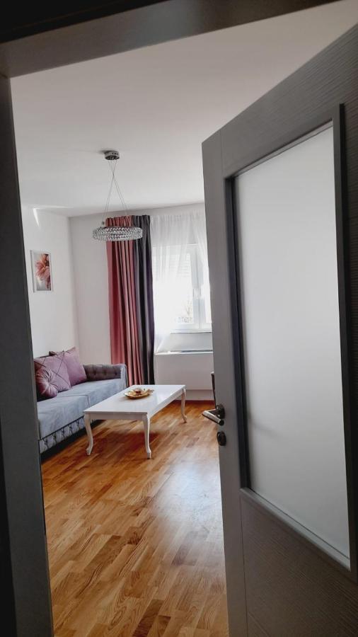Skyline Apartment Биелина Екстериор снимка