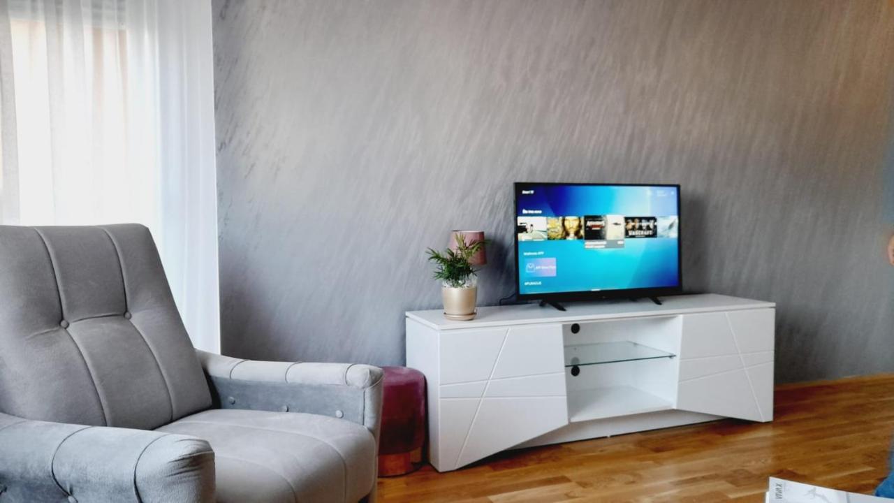 Skyline Apartment Биелина Екстериор снимка